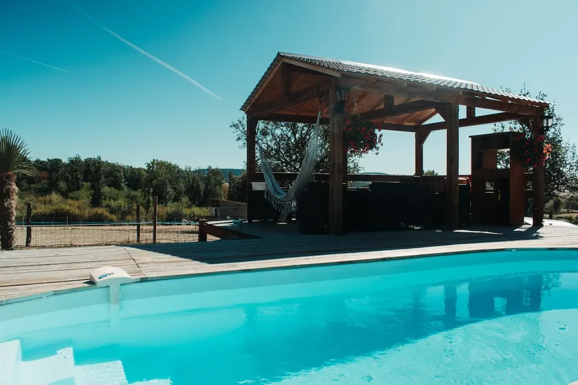 12 people, Private heated pool and jacuzzi, Nature view - Image 1