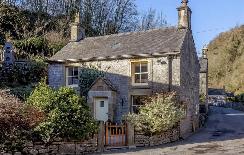 Duck Cottage Milldale Alstonefield Peak District - Image 1