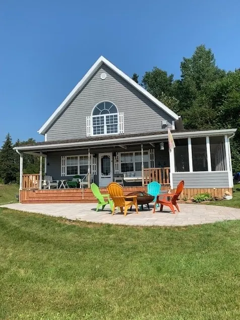 TIDEAWAY BEACH HOUSE - Image 1