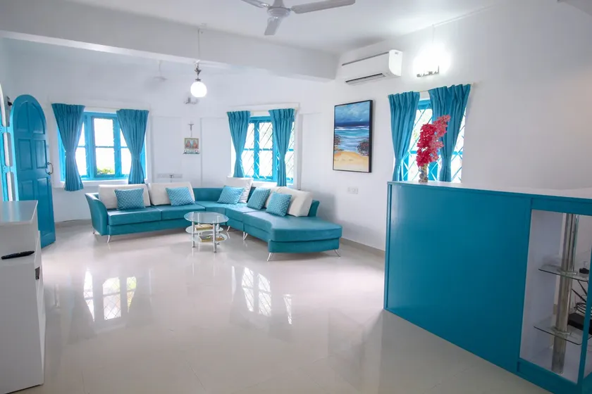 luxury Family Villa with Private Pool near beaches - Image 1