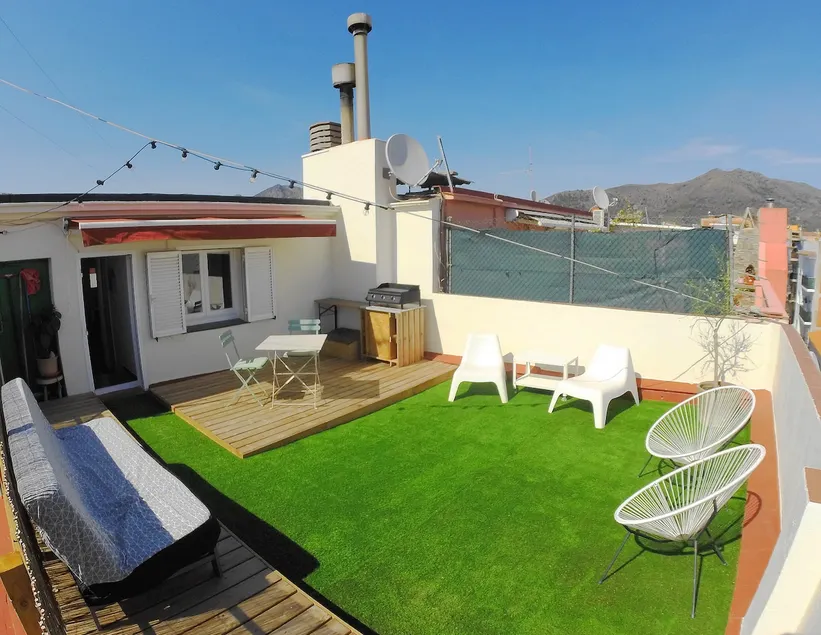 Rooftop apartment - 2 terraces - 240m f/t beach - Image 1