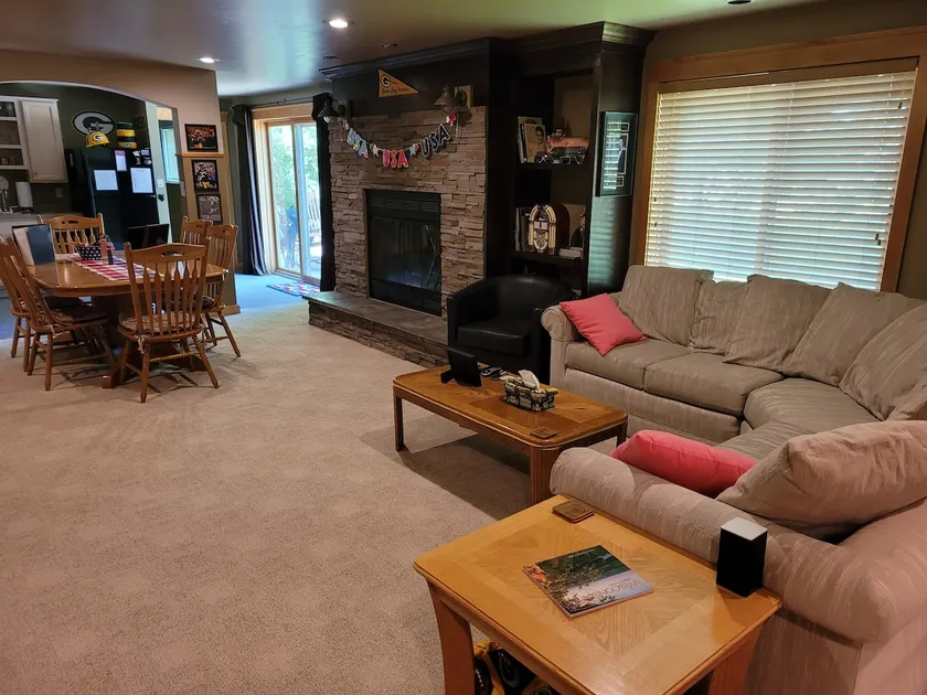 Game time, family or relax time-you'll love this! - Image 1