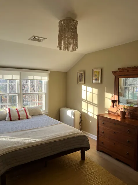 Guest suite with private enter - Image 1