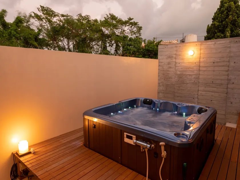 Ro) Jacuzzi & garden Enjoy your stay at Sumuide - Image 1