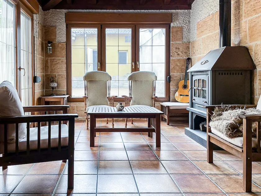 House ”El Arrabal”, with fireplace, pool and patio. - Image 1
