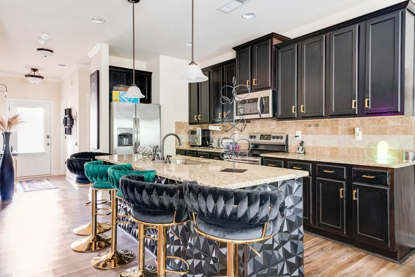 clean,quiet,safe,gated,20mins from Atlanta airport - Image 1