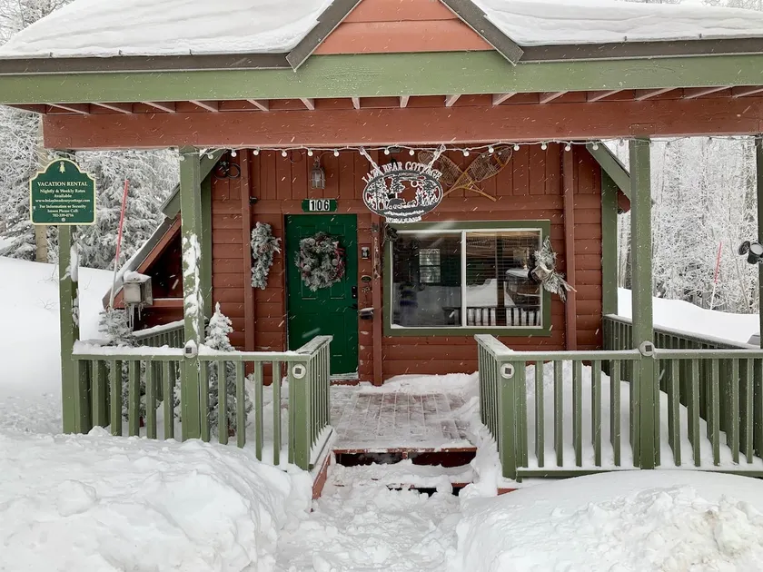 Cozy Lazy Bear Cottage - Image 1