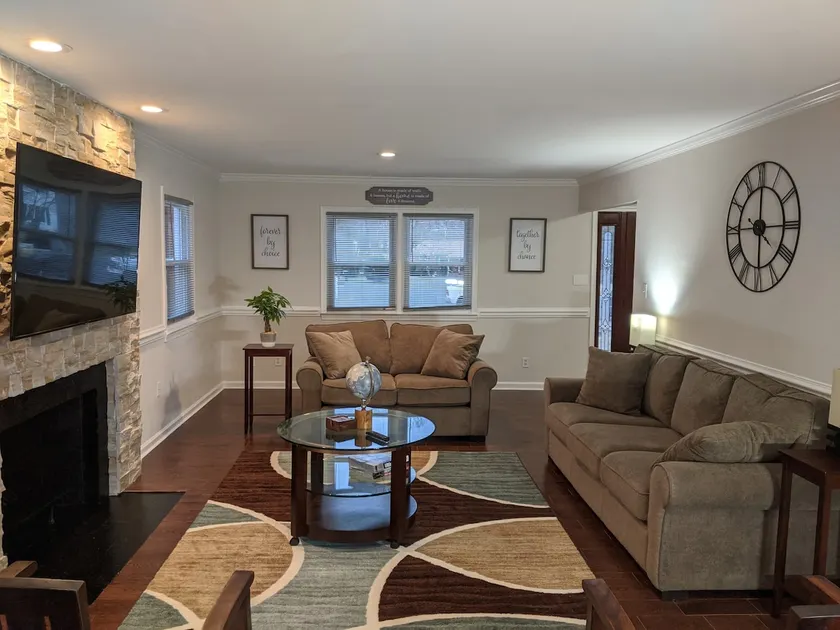 $254/Night 5 Bdr Cape Cod House Near Quantico - Image 1