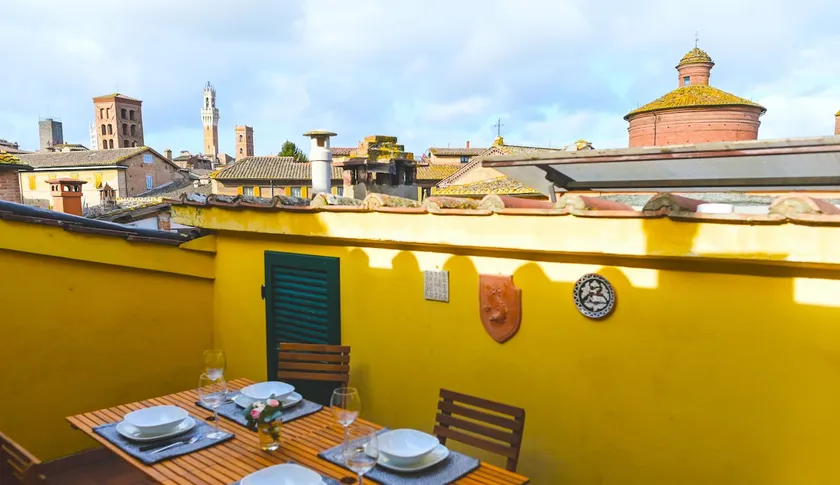 A terrace overlooking magic - Image 1