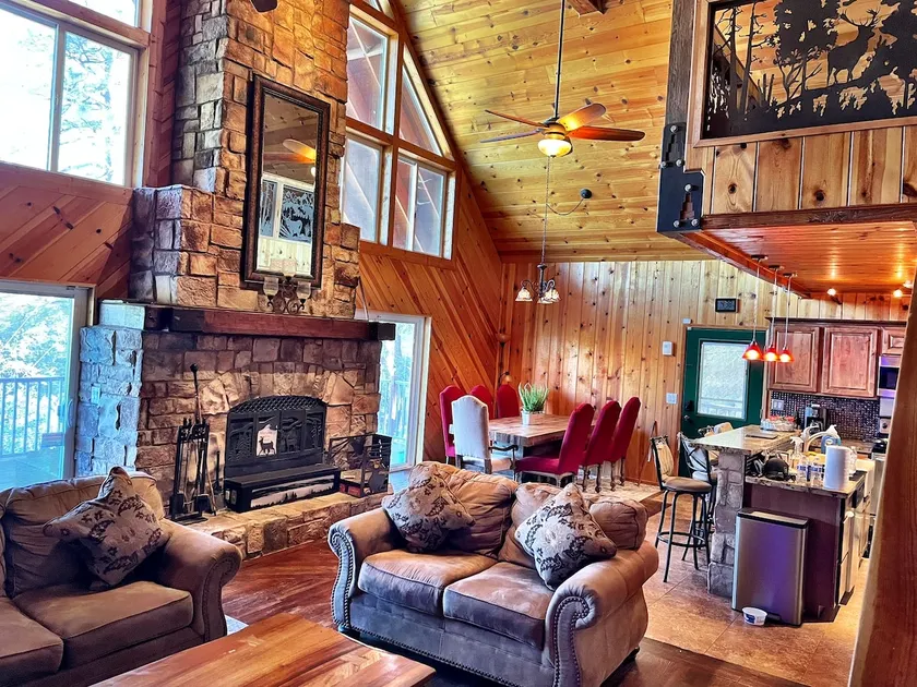 Luxury Cabin, Crown King, Forrest, Mountain View’s - Image 1