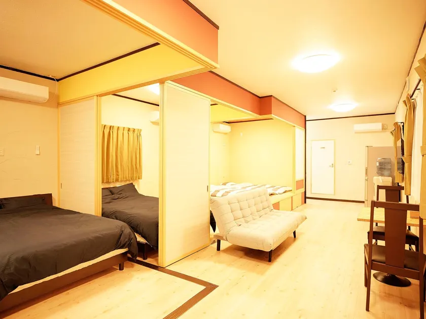 Self Check-in | 3BR for 10 guests | By Kokusai St - Image 1