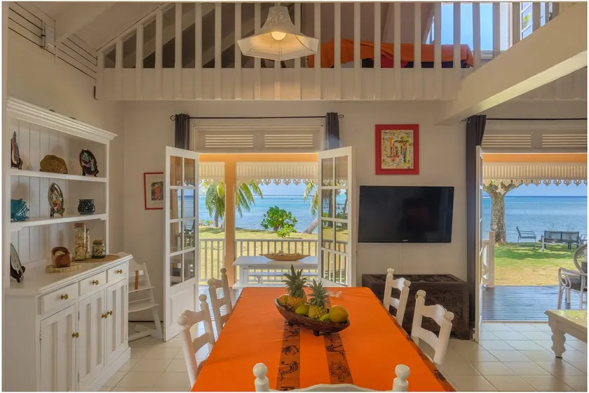 Villa Nui-Ty'are Villas – Oceanfront Relax - Image 1