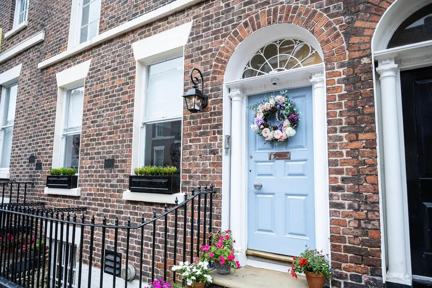 Liverpool Georgian Qtr - sleeps 30 £100 pppn - Image 1