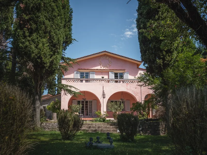 Beautiful renovated Villa with pool near the beach - Image 1