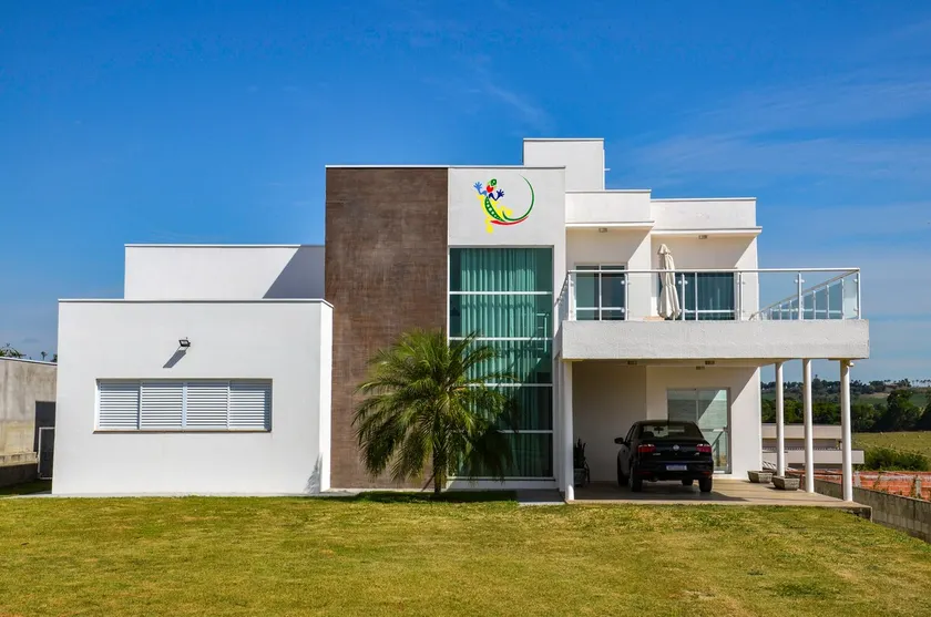 New house in a gated community, Boituva - Image 1