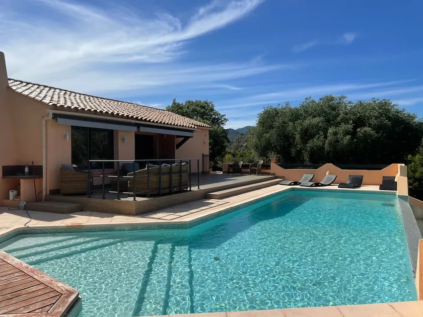 VILLA pool, sea view, 600 m from the beach - Image 1