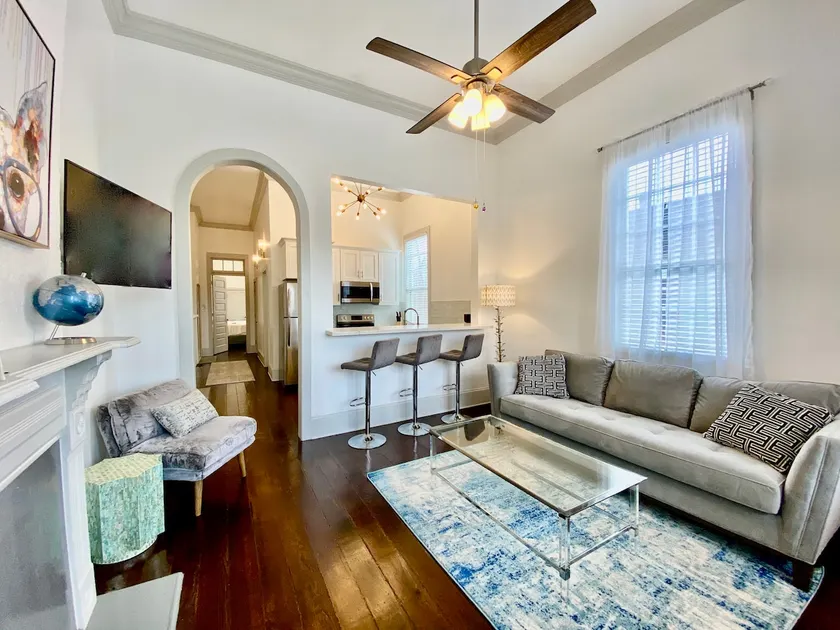 ⛴ 2 BED | 2 FULL BATH | - Image 1