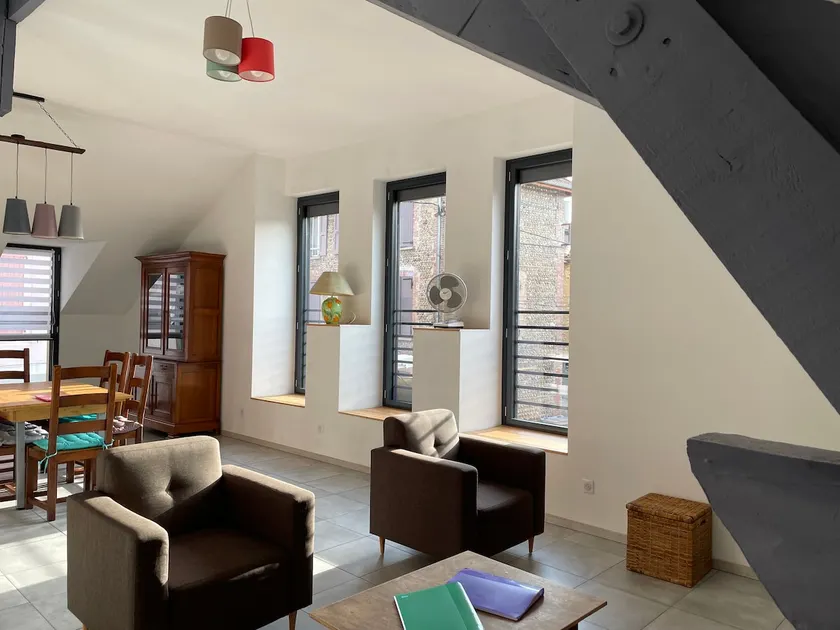 Grand appartement au coeur de La Côte Saint André - Image 1