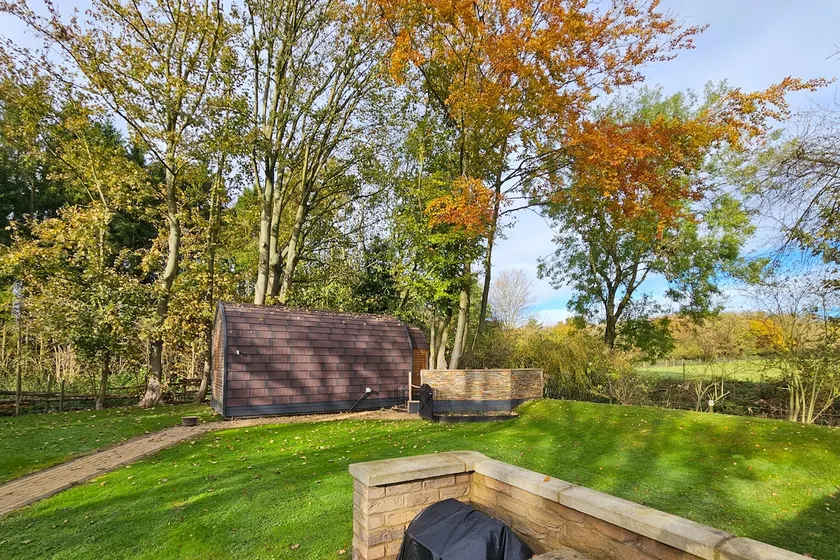 Kingsley Glamping Pods - The Beech Pod - Image 1