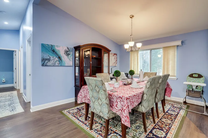 Cozy Retreat for 6 with free parking in Alexandria - Image 1