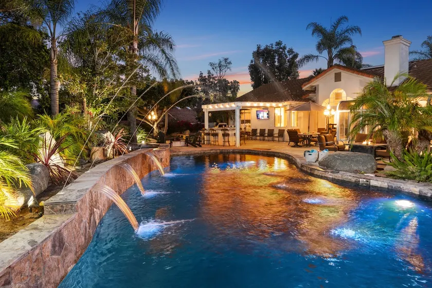 Mi Casa es Su Casa! (My Home is Your Home!) - Image 1