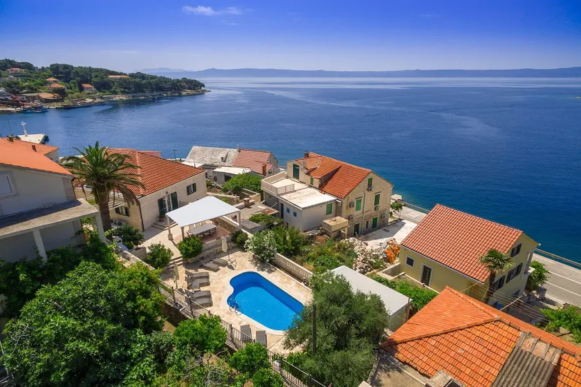 Villa Mir Vami - Heated Pool, Sea Views & Beach 100m I Brač Island - Image 1