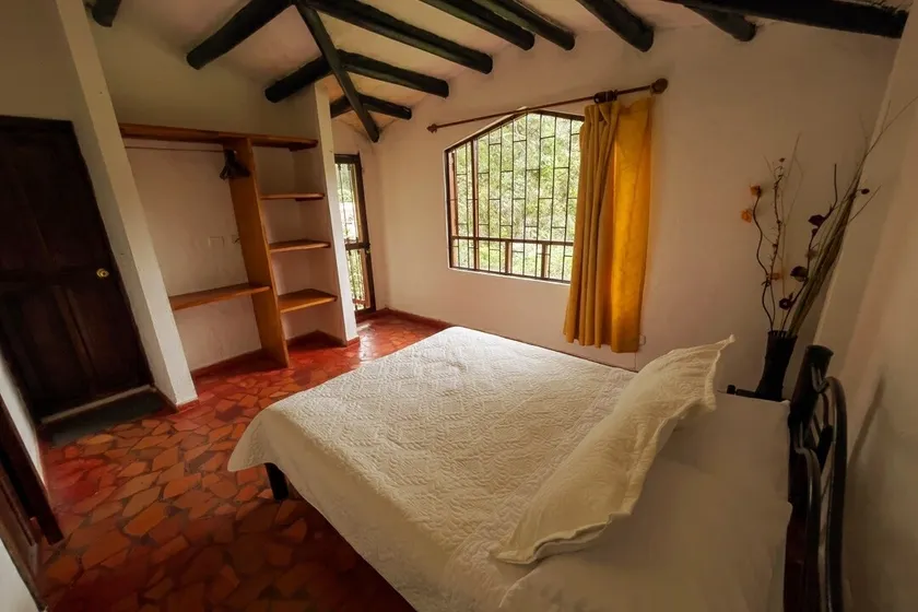 Country house with pool and jacuzzi near Bogotá - Image 1