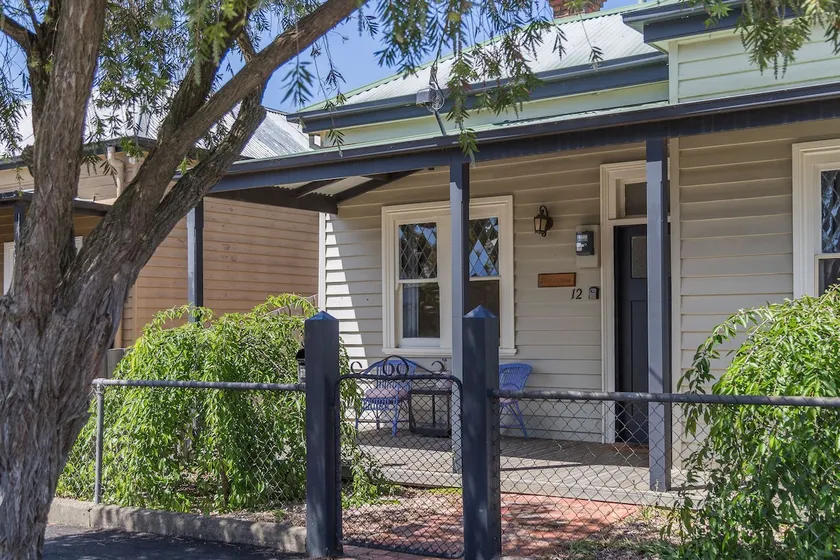 Lucy's Cottage in beautiful Kyneton - Image 1
