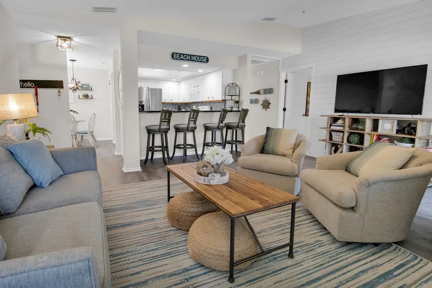 Bayside Condo in Siesta! - Image 1