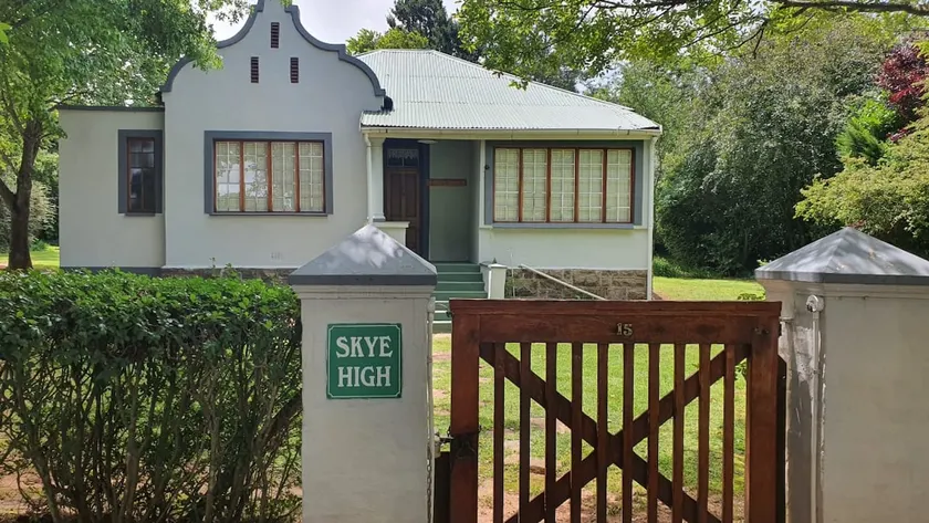 Skye High House & Cottage - Image 1