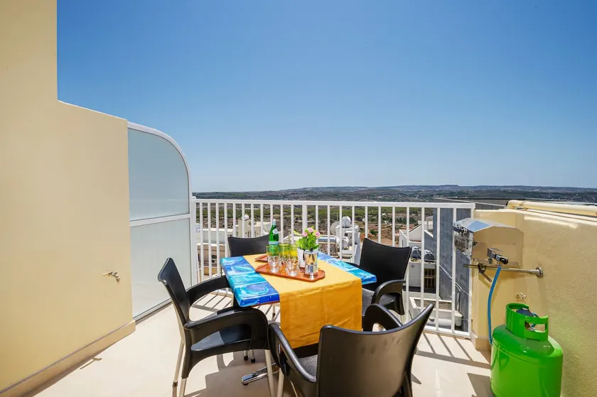 New Sunny Apt with panoramic views from terrace - Image 1