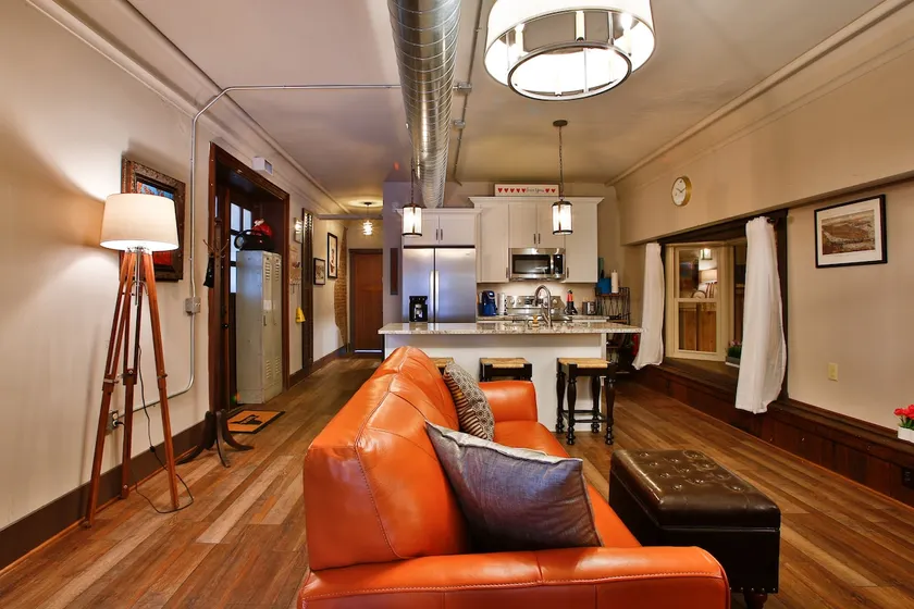 Boho hipster penthouse - Artsy City vibes upstate! - Image 1