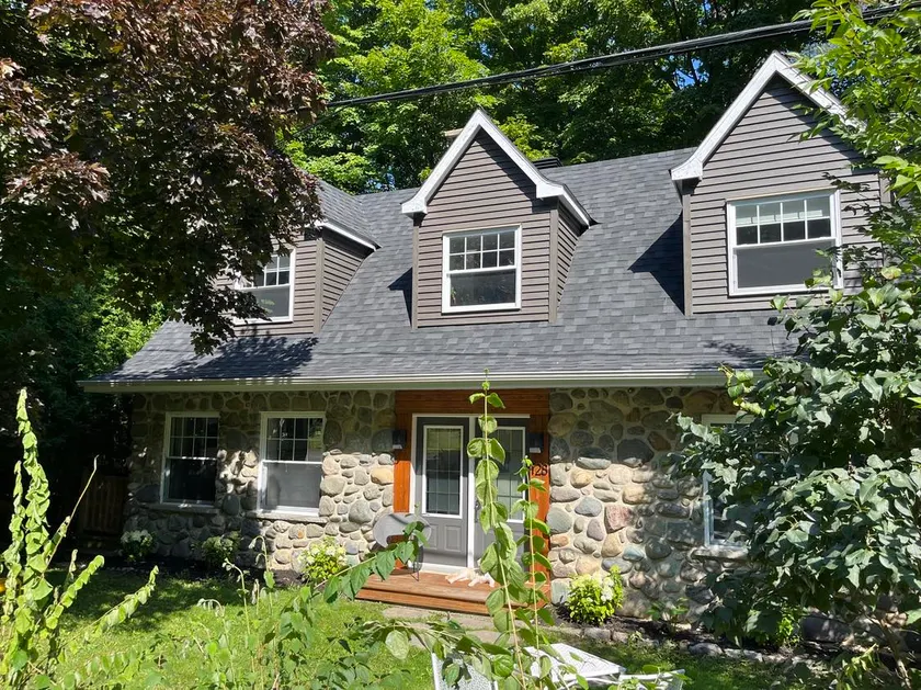 Bromont cottage in the mountains - Image 1