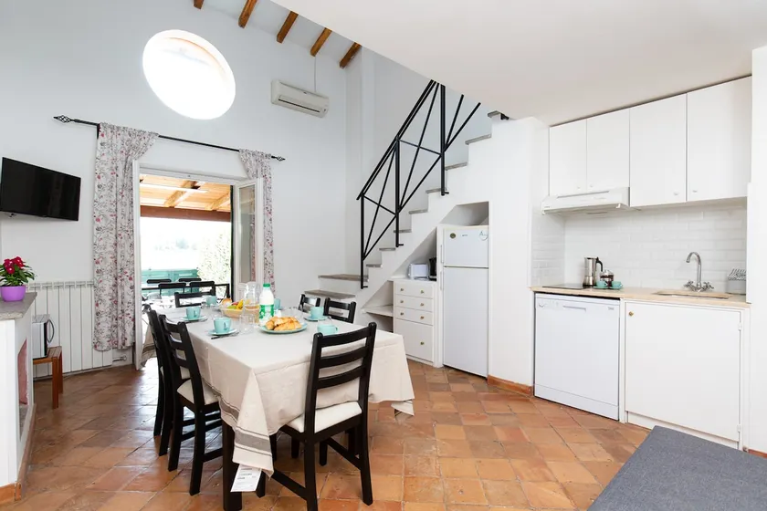 Apt 3 - Tenuta Capizucchi - Pool & Garden - Image 1