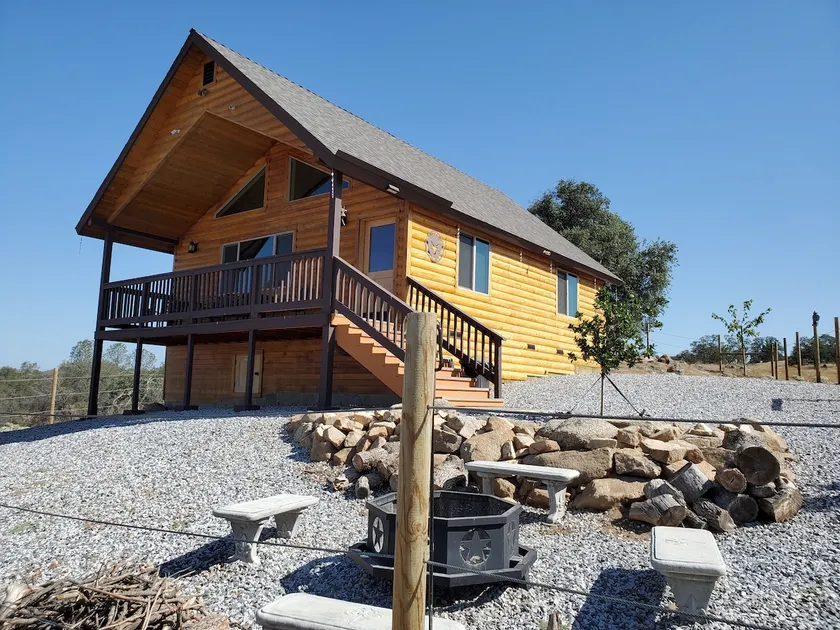 Hafkey Cabin Escape 1 near Yosemite National Park - Image 1