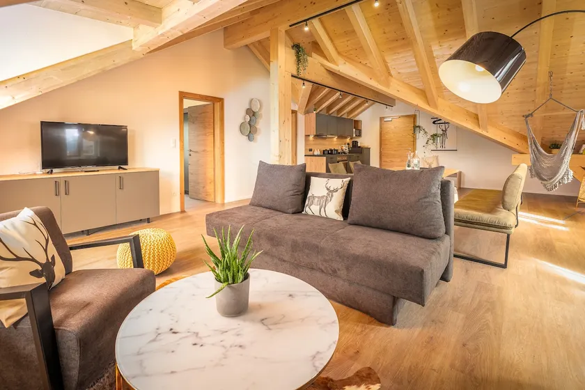 Alpine Easy Flats - Penthouse with Balcony - Image 1