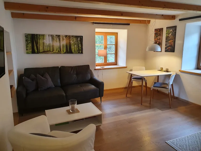 Rural-modern apartment - Image 1