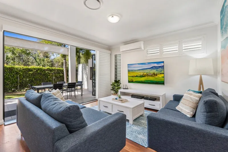 3 Bedroom Luxury Beach House - Image 1