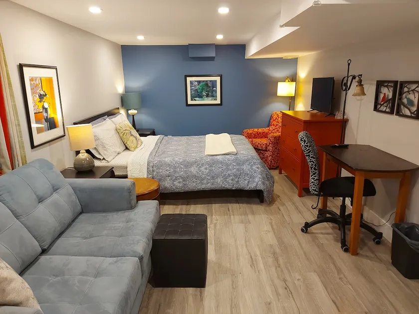 Comfort & Style Great Private Apartment Kitchener - Image 1