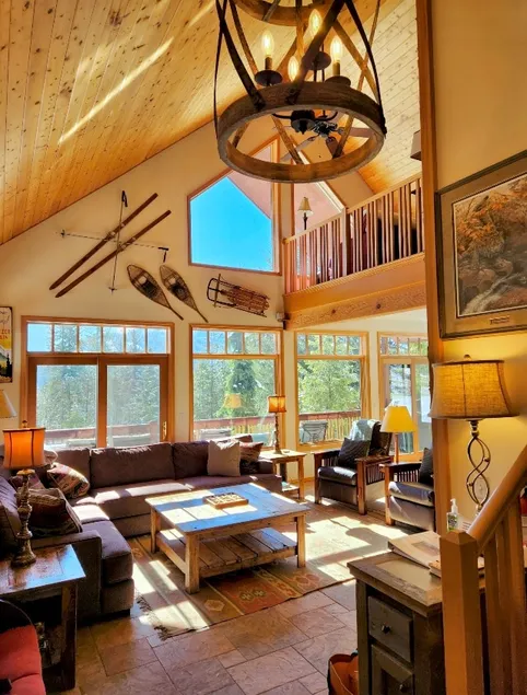 Larchwood Lodge with Lake View, Salt WaterHot Tub and Hiking Trails on 20 acres - Image 1
