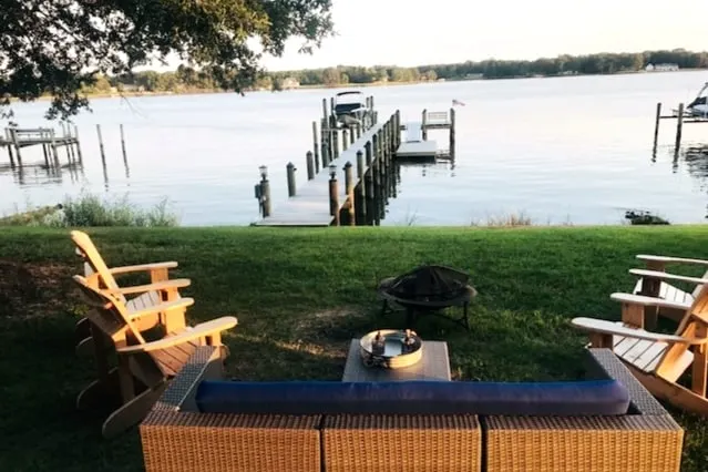 River front cottage with private dock & water fun - Image 1