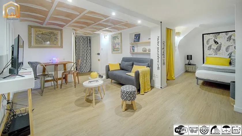 #31 Comfy place in the Old Town Balcony & AC 2Min to Beach - Image 1