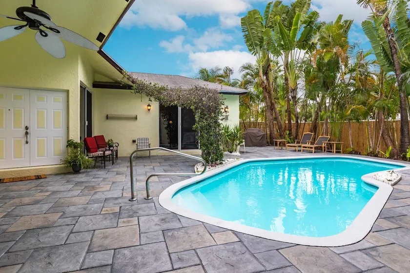 Tropical Oasis with Heated Pool - Image 1