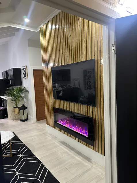 Remarkable Modern contemporary - Image 1