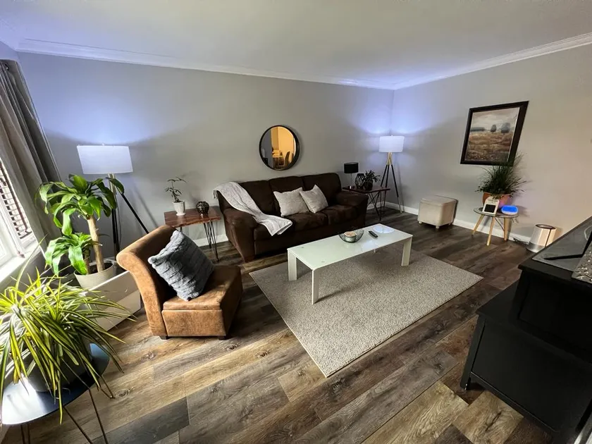 Cute home in the heart of Kitchener! - Image 1