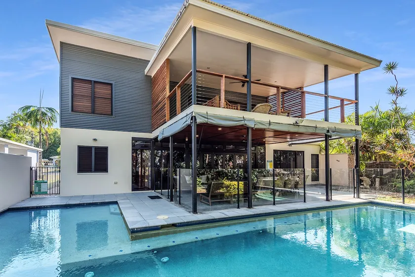 Bramston on the Beach: A Private Poolside Oasis - Image 1