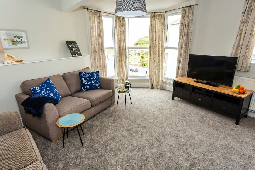 Seagulls Loft, Grove Apartments - Image 1