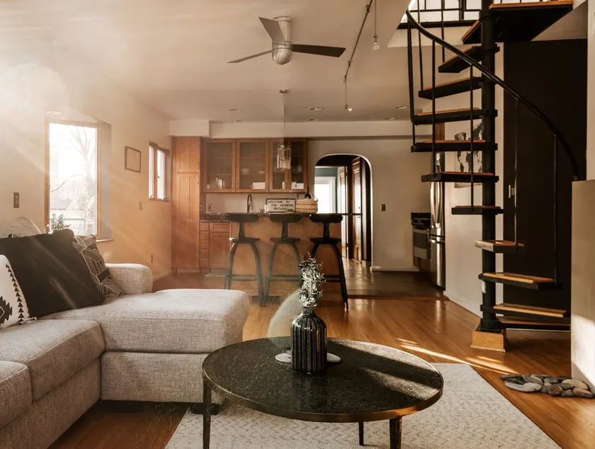 Quiet Neighborhood-Skylights-Spiral Stairs! - Image 1
