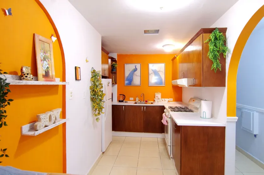 2 Bedroom/10 Min to Beach/20 Min to airport/WIFI - Image 1