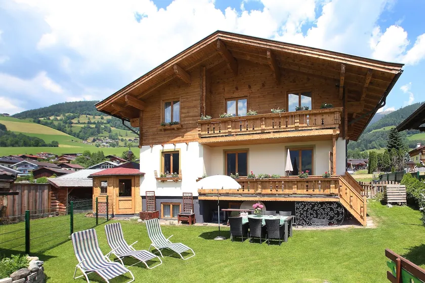 Haus Alpenliebe, group accommodation near Zell am See - Image 1
